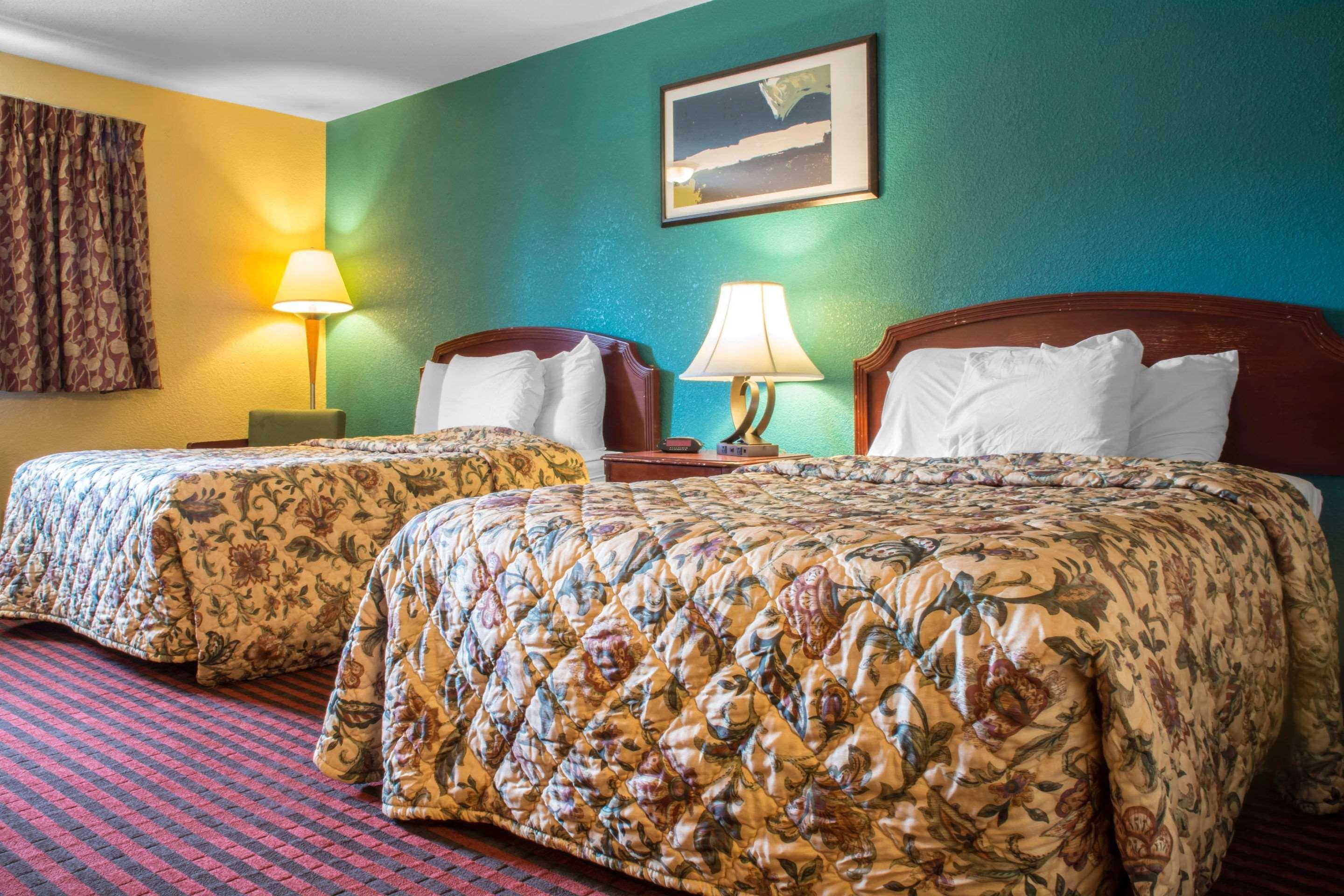 Econo Lodge Hotel Bradford Exterior foto
