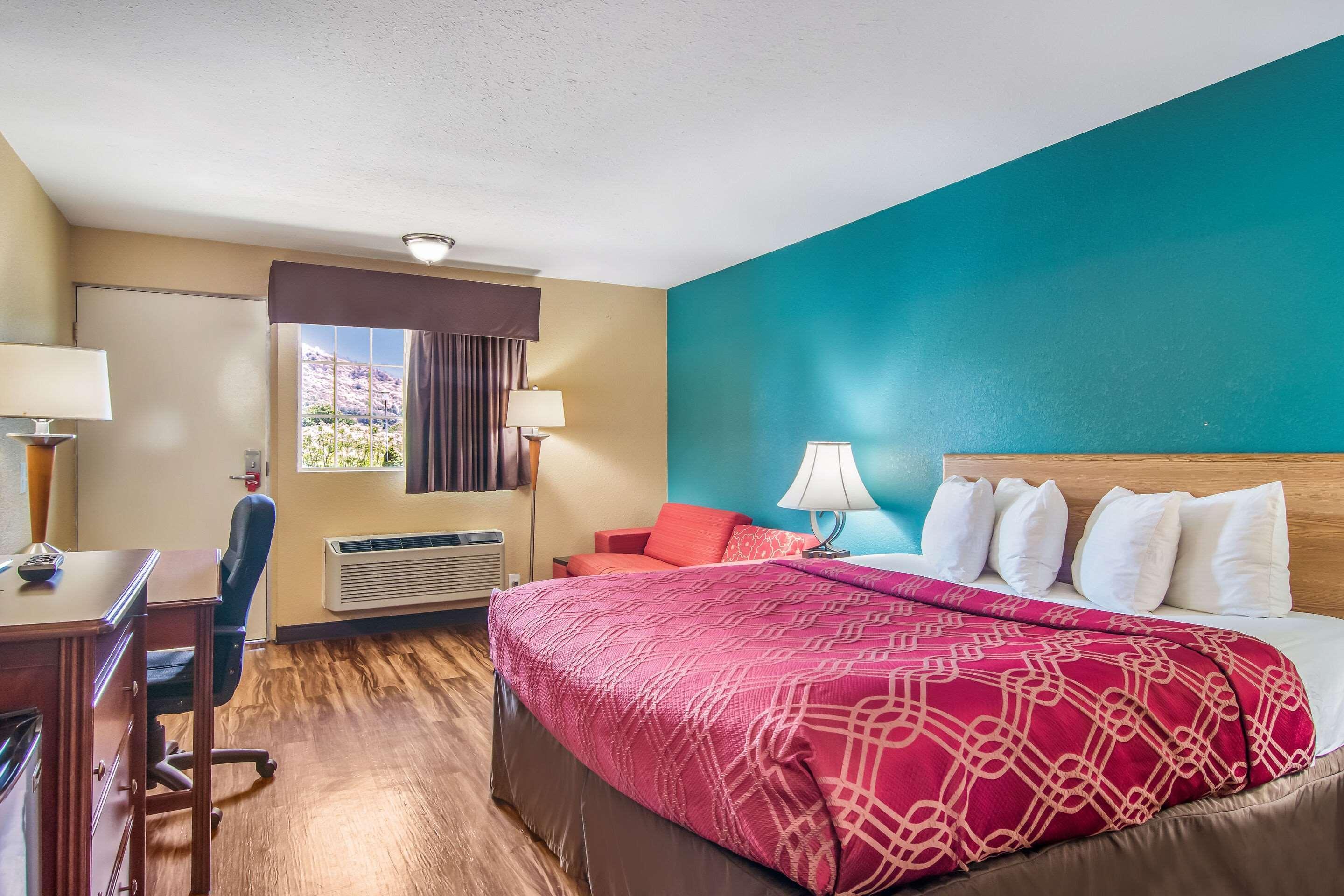Econo Lodge Hotel Bradford Exterior foto