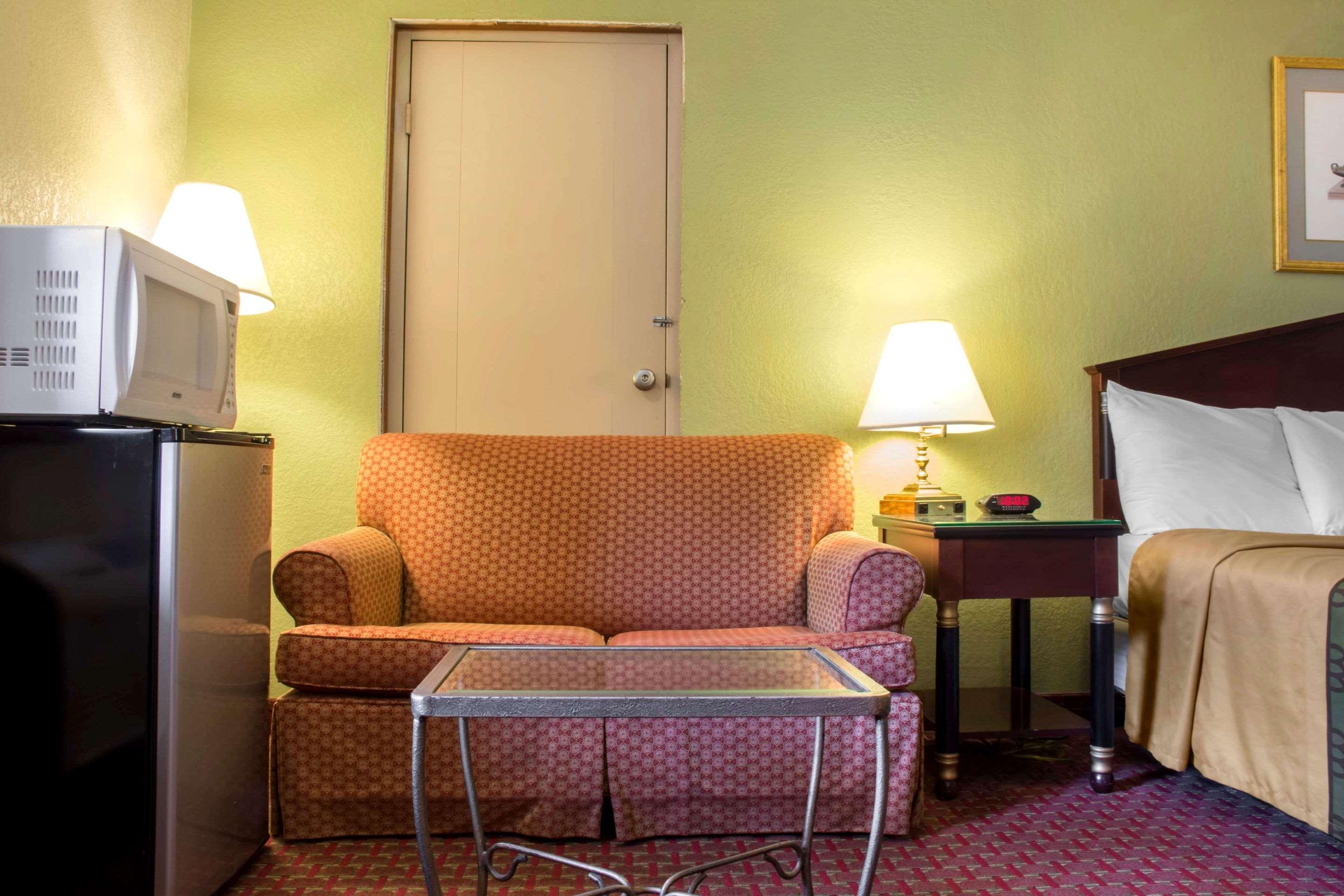 Econo Lodge Hotel Bradford Exterior foto